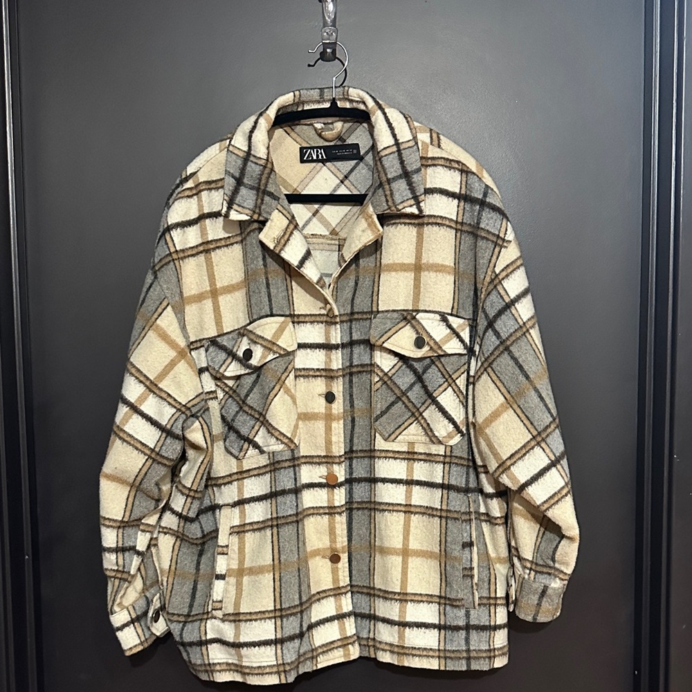 Zara Plaid Overshirt in Cream and Gray